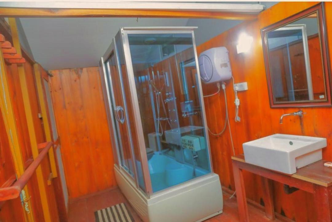 Yala Hotel Lion -Air Conditioned High Luxury Safari Camp Exteriör bild