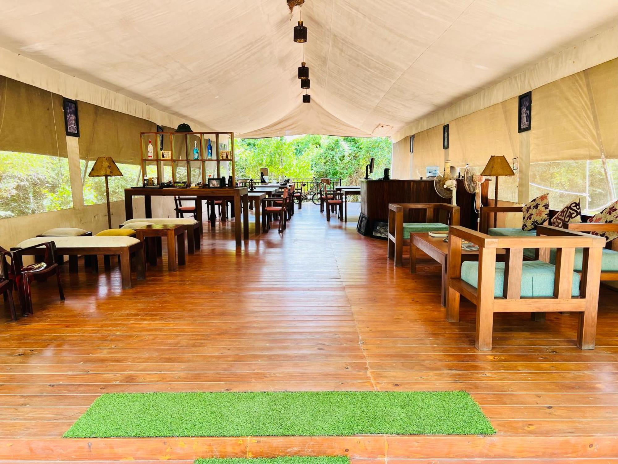 Yala Hotel Lion -Air Conditioned High Luxury Safari Camp Exteriör bild