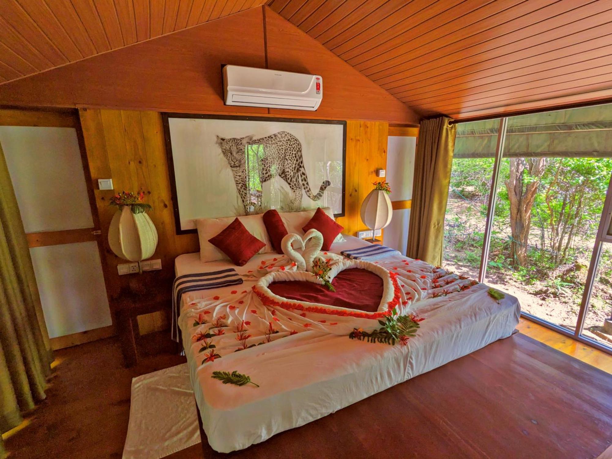 Yala Hotel Lion -Air Conditioned High Luxury Safari Camp Exteriör bild